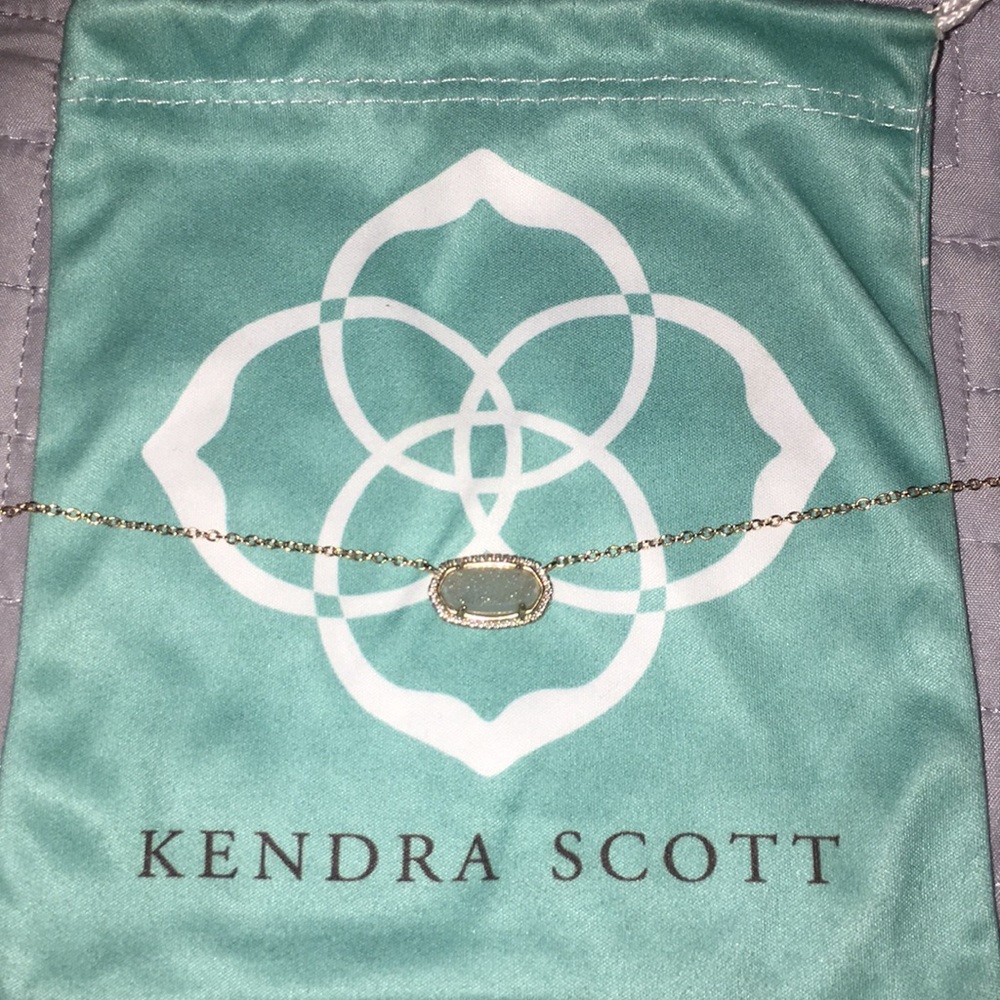 Kendra Scott Pendant Necklace